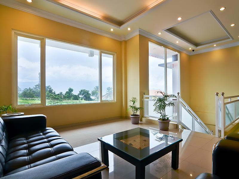 Riverstone Hotel&Cottage Batu  Buitenkant foto
